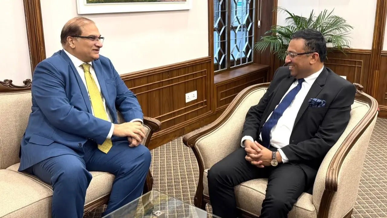 পররাষ্ট্র উপদেষ্টার সঙ্গে পাকিস্তানের হাই কমিশনারের সাক্ষাৎ
