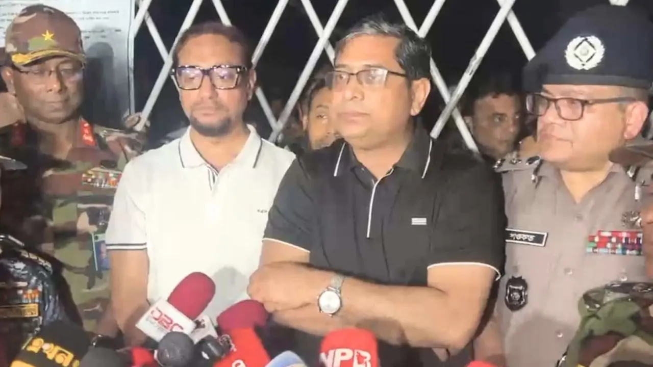চট্টগ্রামে জলাবদ্ধতার খবর ভিত্তিহীন, প্রধানমন্ত্রীর দুঃখ প্রকাশে আনন্দিত