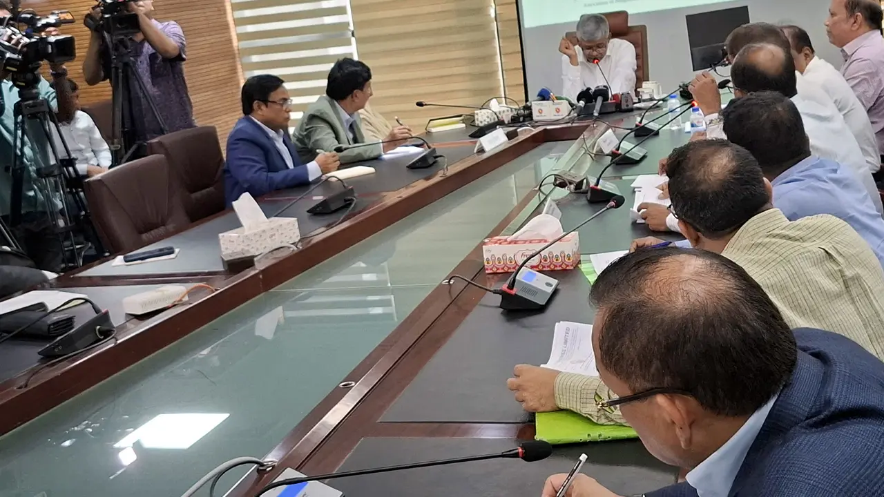 সোলার প্যানেলের অ্যাসেসমেন্ট ভ্যালু নিয়ে অসন্তোষ ব্যবসায়ীদের