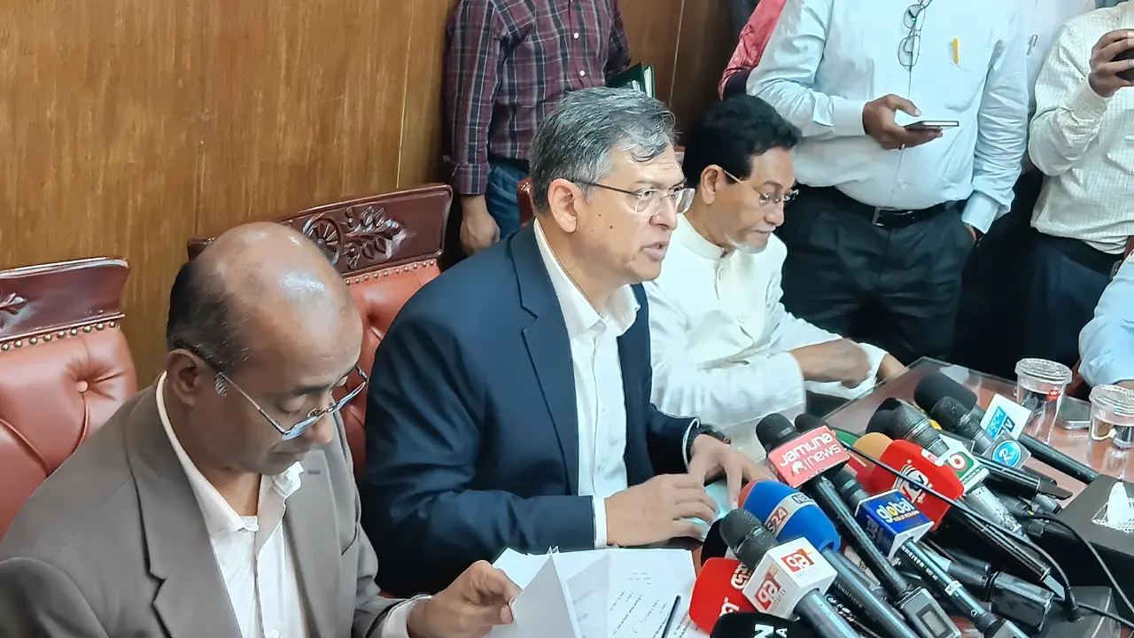 অন্তর্বর্তী সরকারের দু-একটি বাদে সব কর্মকাণ্ড বৈধতা পাচ্ছে