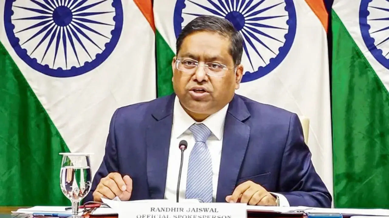 শেখ হাসিনাকে ফেরত পাঠানোর অনুরোধ পর্যালোচনা করছে ভারত : জয়সওয়াল