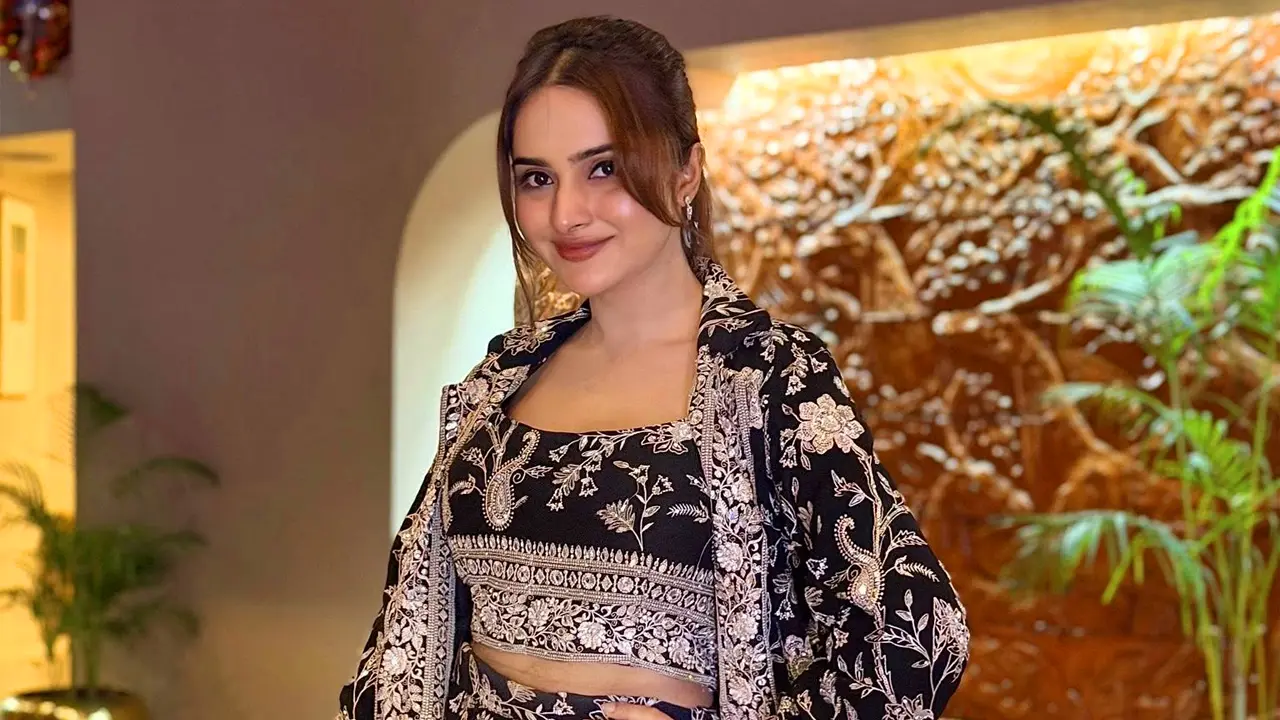 ‘আমি খুবই সাধারণ একটা মেয়ে’