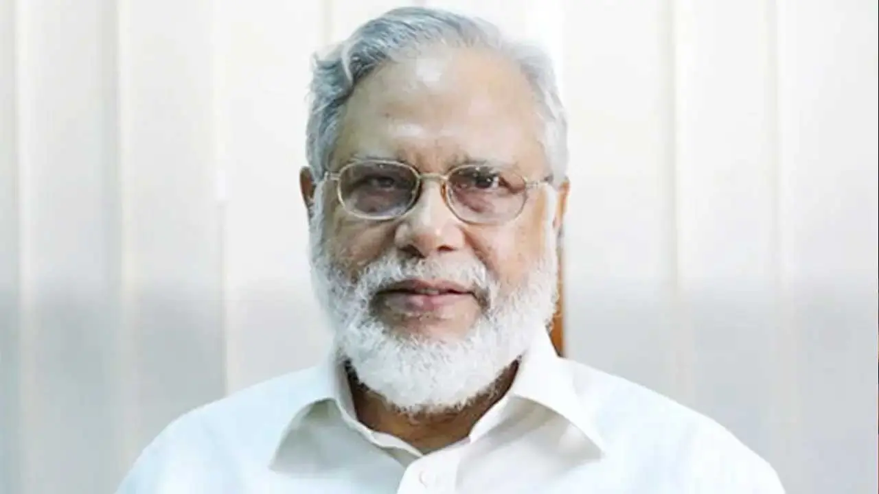 সাবেক প্রধান বিচারপতি খায়রুল হকের জামিন নিয়ে শুনানি ২৬ এপ্রিল