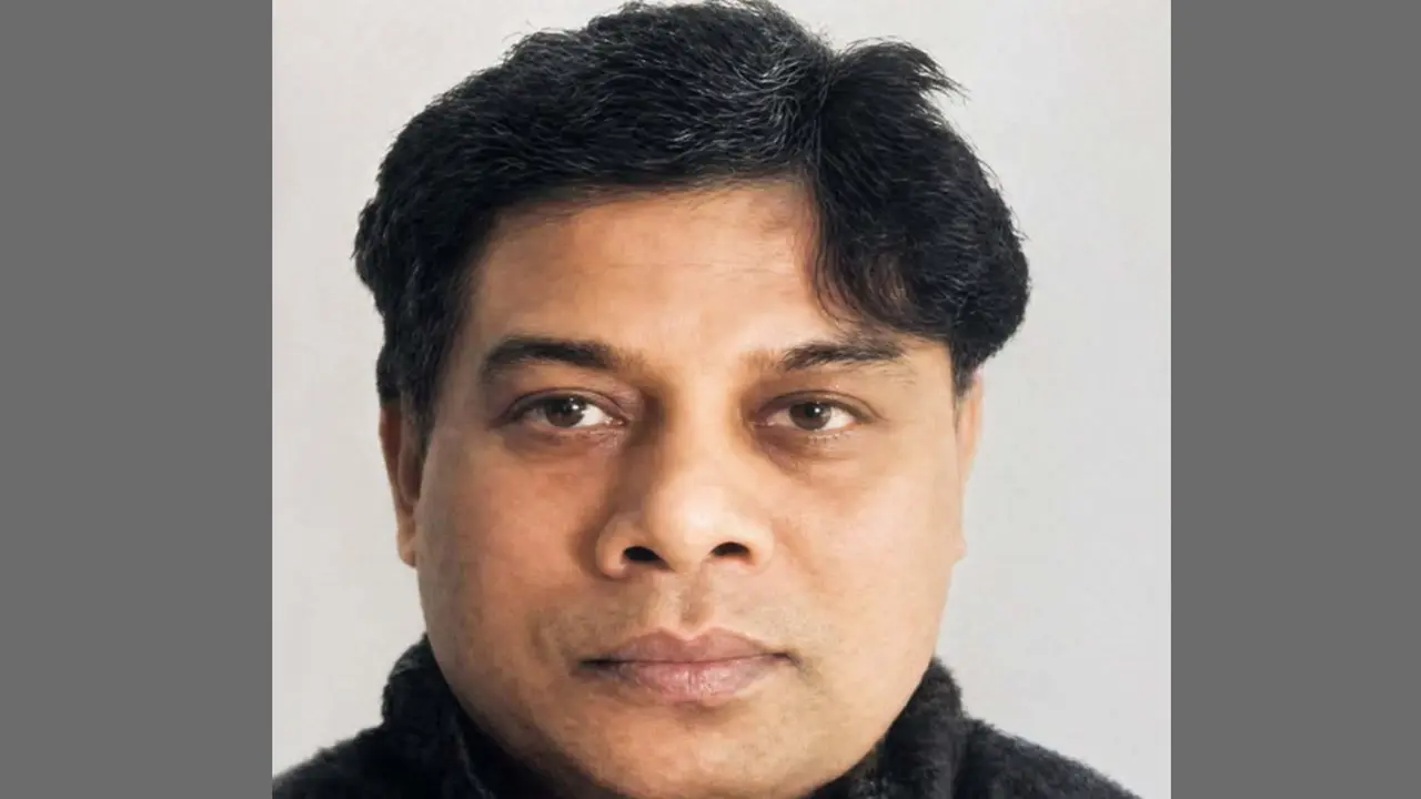 নিউ মার্কেট এলাকায় দুর্বৃত্তের গুলিতে ‘শীর্ষ সন্ত্রাসী’ টিটন নিহত