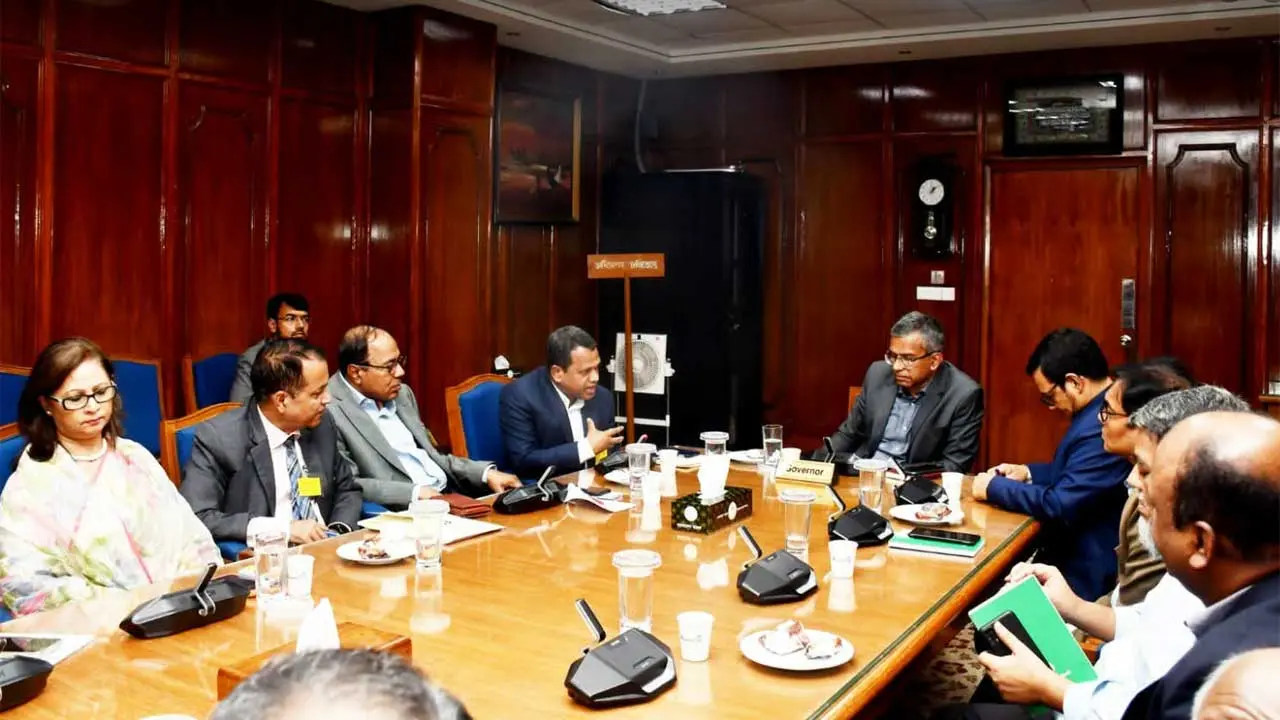 সিঙ্গেল ডিজিটে সুদহার ও রিজার্ভ থেকে অর্থ চান ব্যবসায়ীরা
