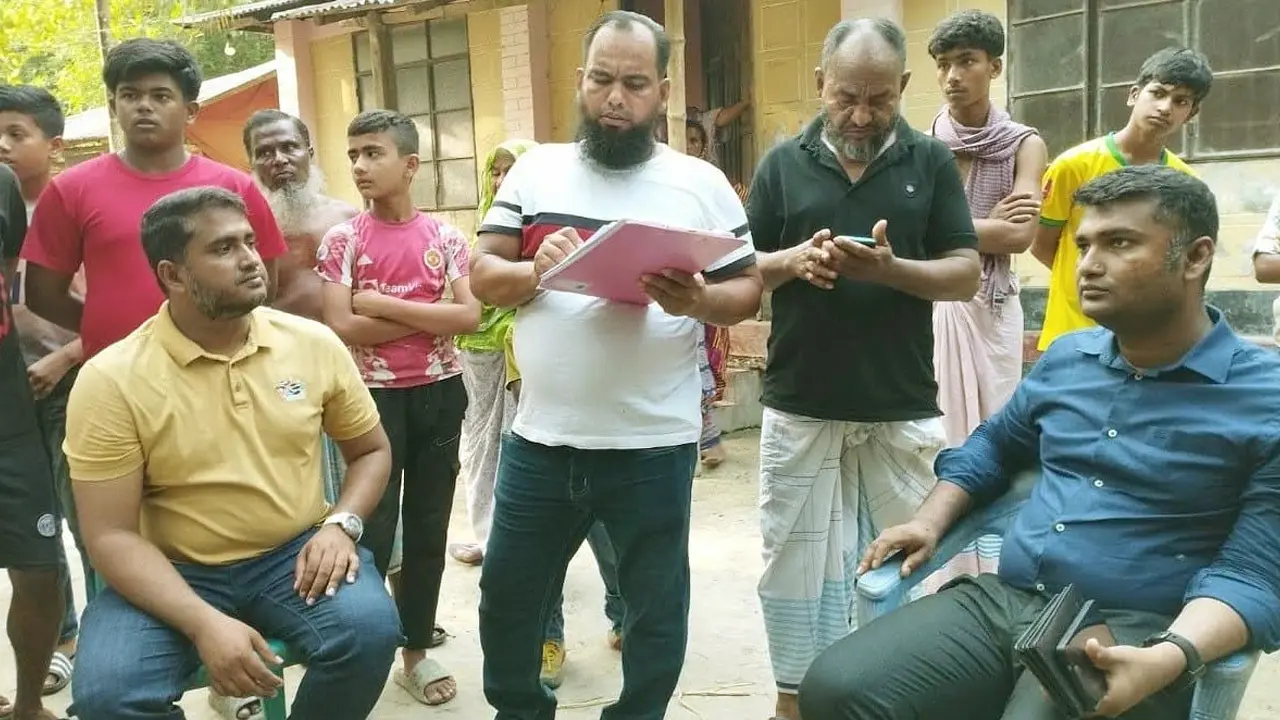 বরিশালে গরুর খামারে মিলল ৮০০ লিটার ডিজেল ও সরকারি চাল