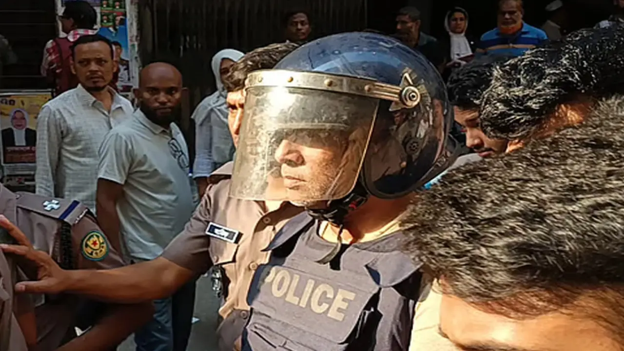 হত্যা মামলায় সাবেক সেনাকর্মকর্তা মাঞ্জিল হায়দার তৃতীয় দফায় রিমান্ডে