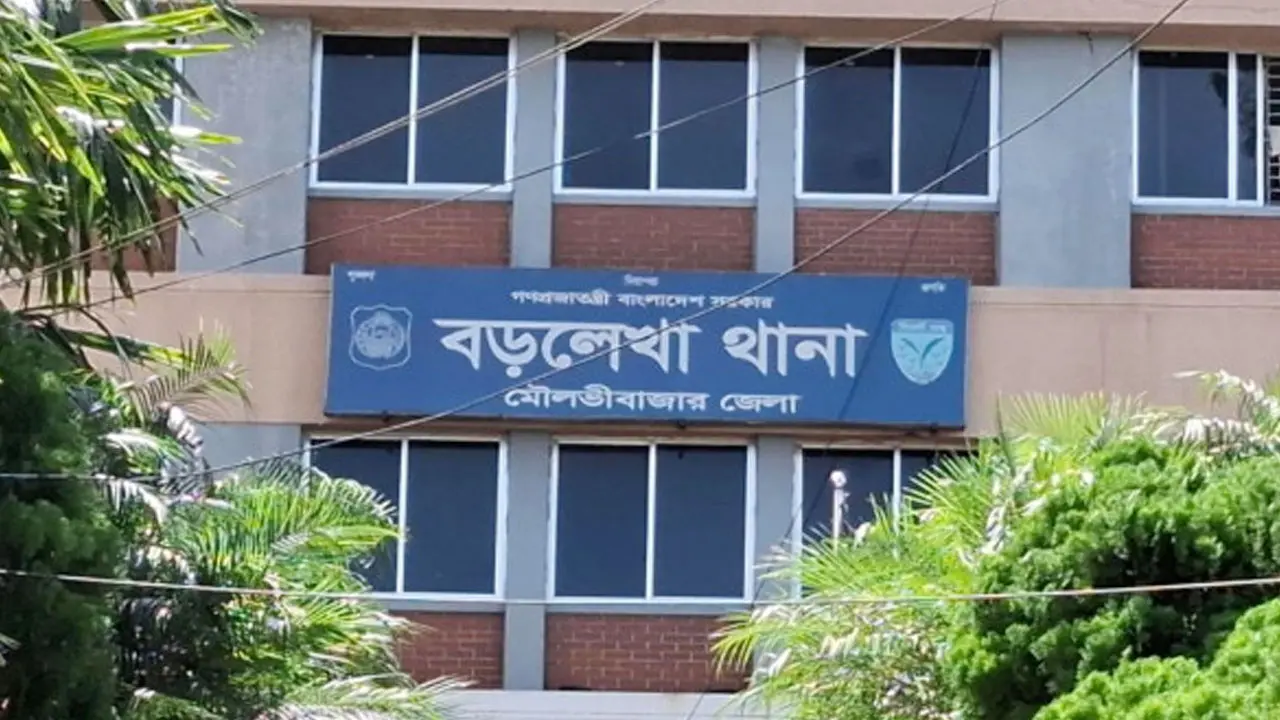 এক ডাকাতের গুলিতে আরেক ডাকাত নিহত