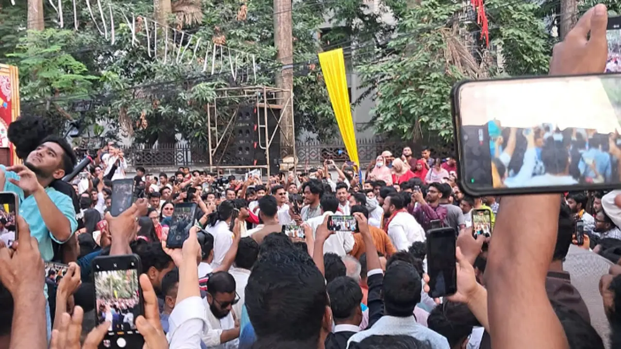 পয়লা বৈশাখে গানের তালে নাচলেন এনসিপির নেতাকর্মীরা