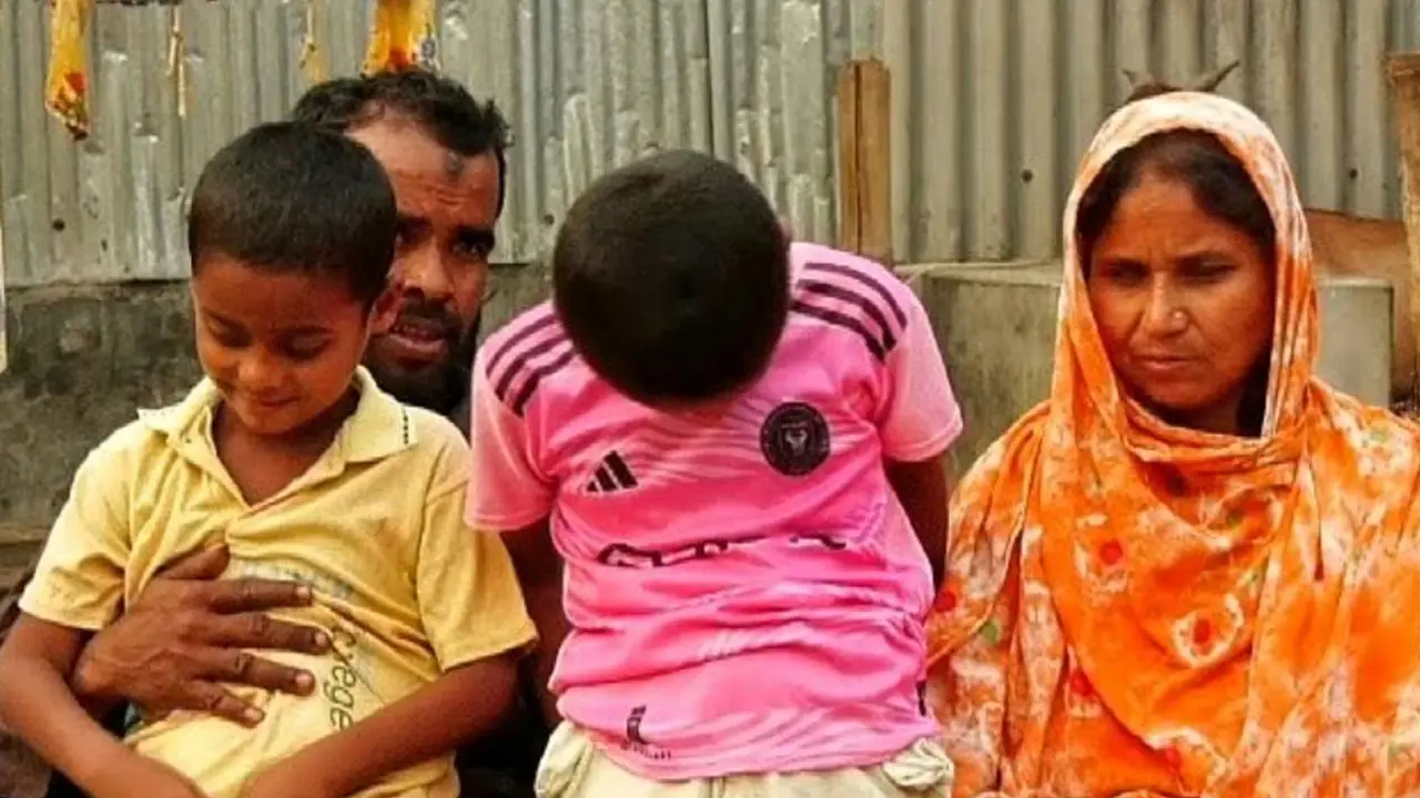 অন্ধ সন্তানদের ভবিষ্যৎ গড়তে দৃষ্টিহীন পারেছার অনন্য লড়াই