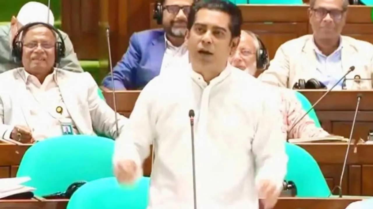 ‘জুলাইয়ের টেন্ডার কি একাই নিয়েছেন?’— বিরোধী দলকে প্রশ্ন আন্দালিব পার্থের