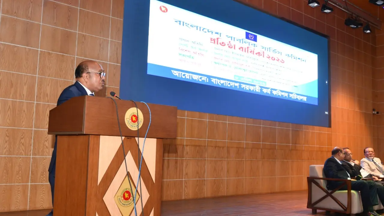 মানুষের যে অনাস্থা তৈরি হয়েছিল তা কাটিয়ে উঠেছি : পিএসসি চেয়ারম্যান