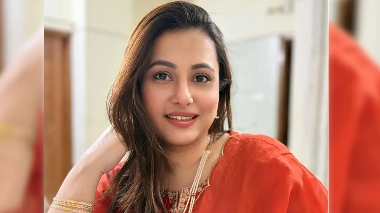 চিরচেনা রূপের প্রশংসা নিয়ে যা বললেন পূর্ণিমা