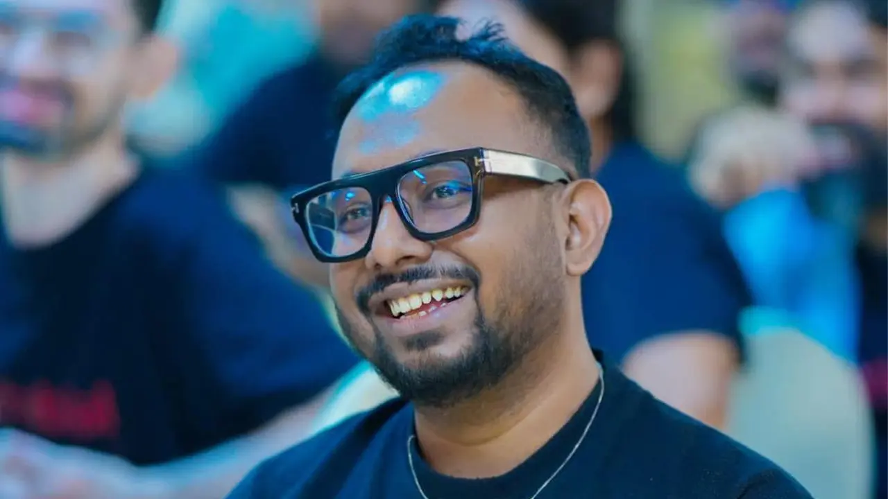 দর্শকদের নতুন কিছু দিতে হবে : রাফি