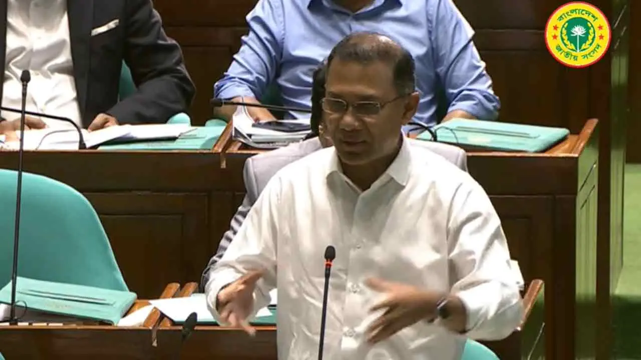 বৃষ্টিতে ফসল হারানো কৃষকদের টানা তিন মাস সহায়তার ঘোষণা