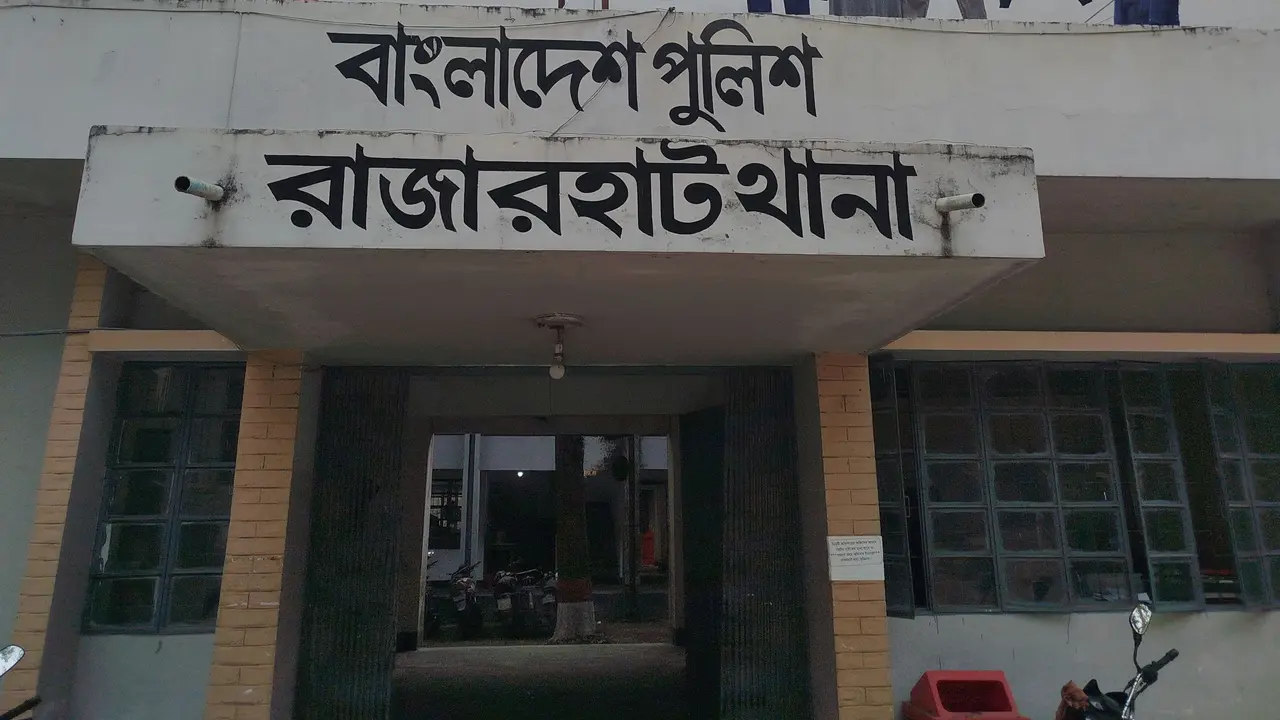 ফেসবুক পোস্টের জেরে কুড়িগ্রামে ছাত্রদল-ছাত্রশিবিরের সংঘর্ষ, আহত ৬