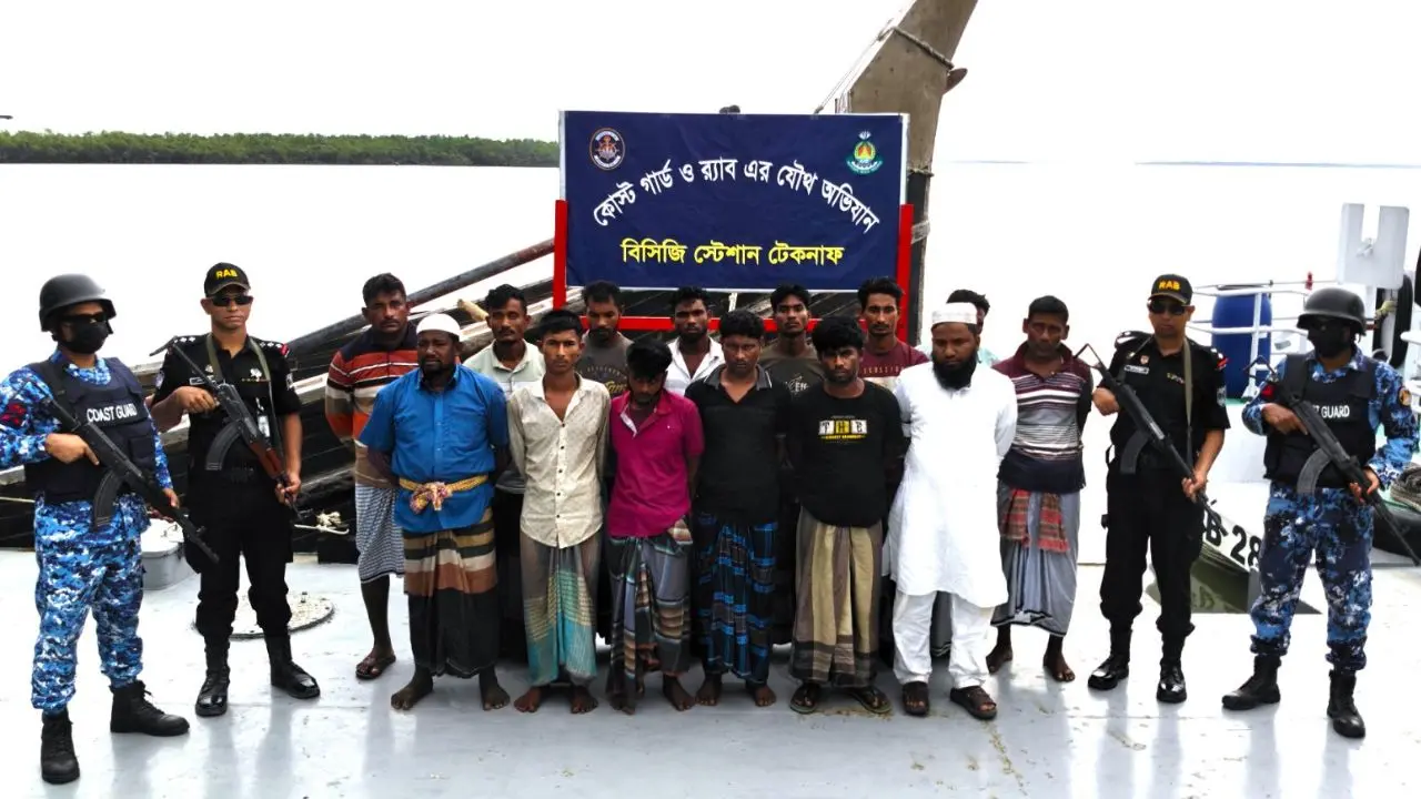 মিয়ানমারমুখী পাচার সিন্ডিকেটে রোহিঙ্গা সম্পৃক্ততা, আটক ১৪