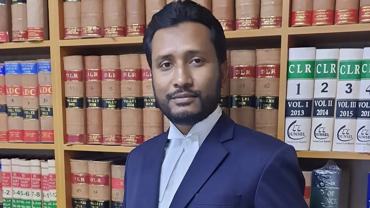 সহকারী অ্যাটর্নি জেনারেল শাহীনের পদত্যাগ