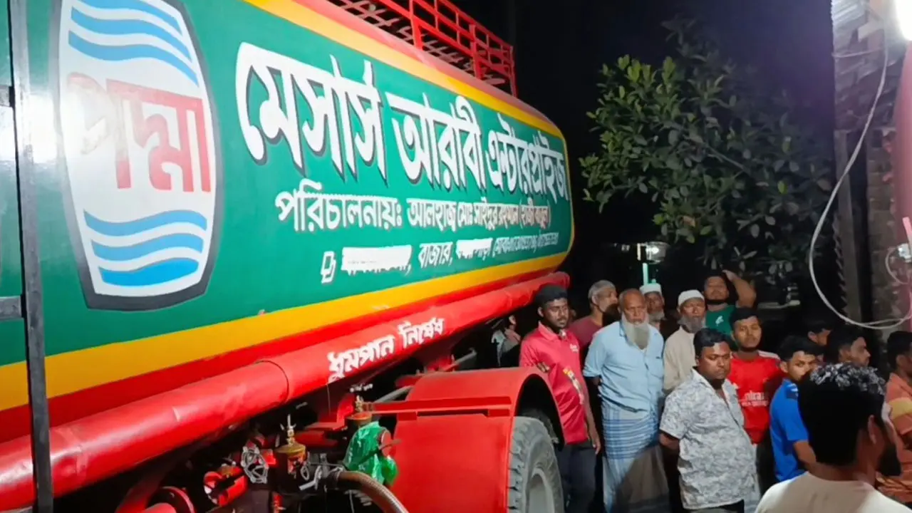 শরীয়তপুরে ৭ হাজার লিটার ডিজেল জব্দ, ব্যবসায়ীকে জরিমানা