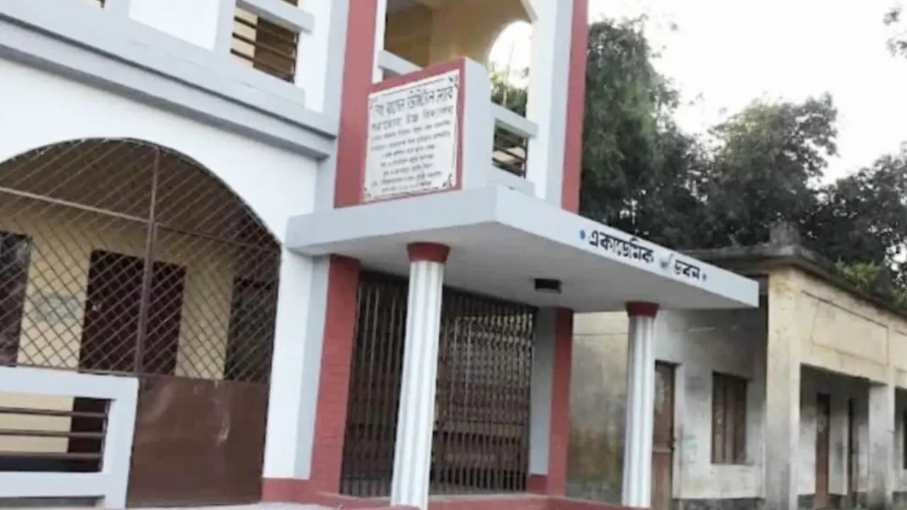 ময়মনসিংহে স্কুলের তালা ভেঙে কম্পিউটারসহ ৩ লাখ টাকার মালামাল চুরি
