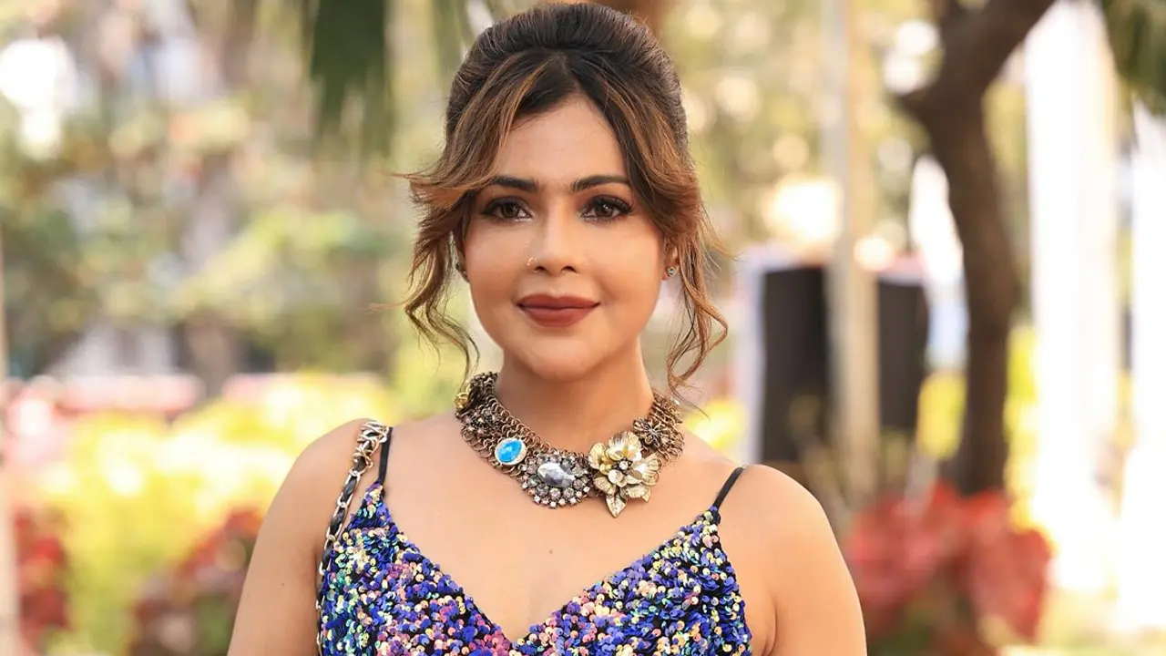 বাড়ি থেকে অভিনেত্রীর মরদেহ উদ্ধার