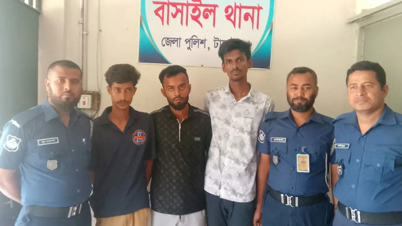 বৃদ্ধার কান ছিঁড়ে স্বর্ণের দুল ছিনতাই, গ্রেপ্তার ৩