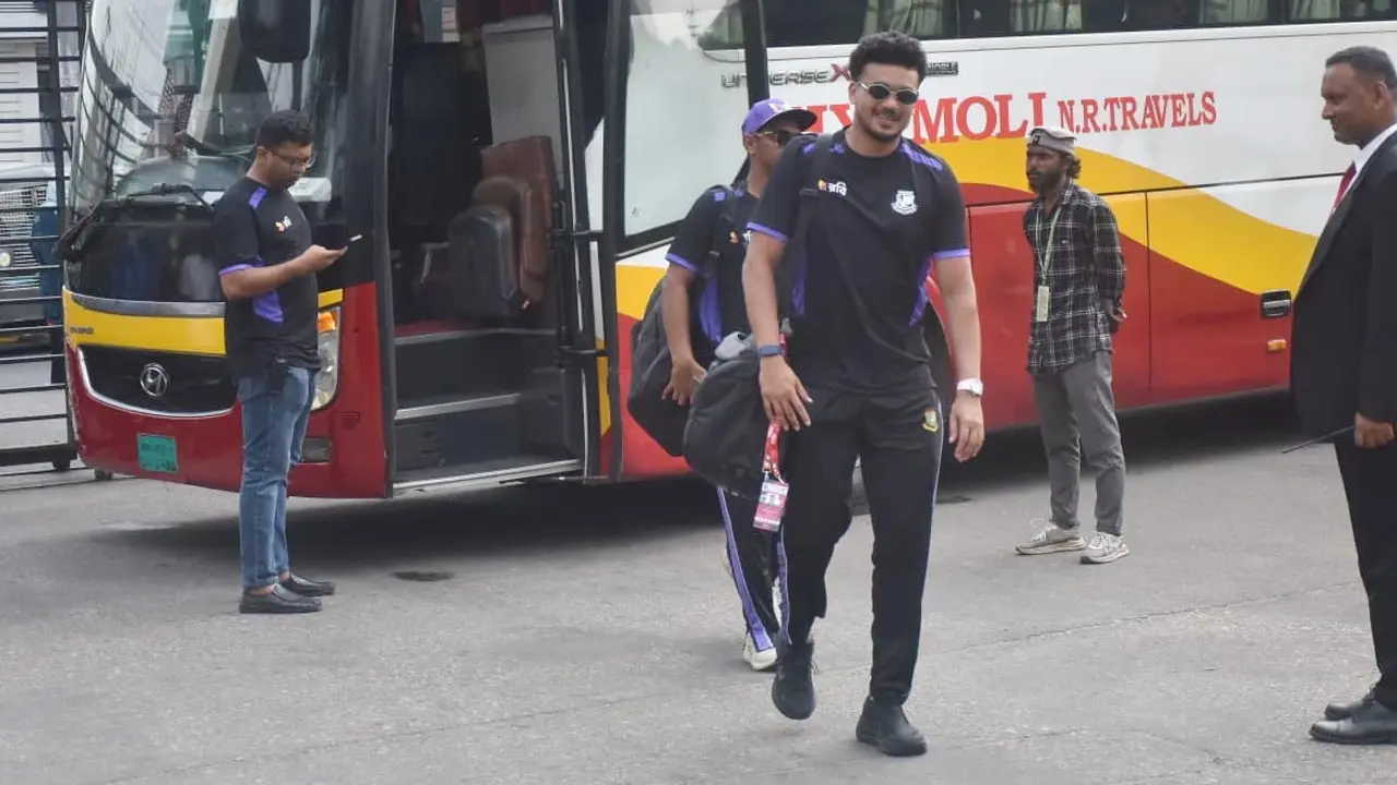 টিকিটের মূল্য সর্বনিম্ন ২০০, সর্বোচ্চ ২৫০০