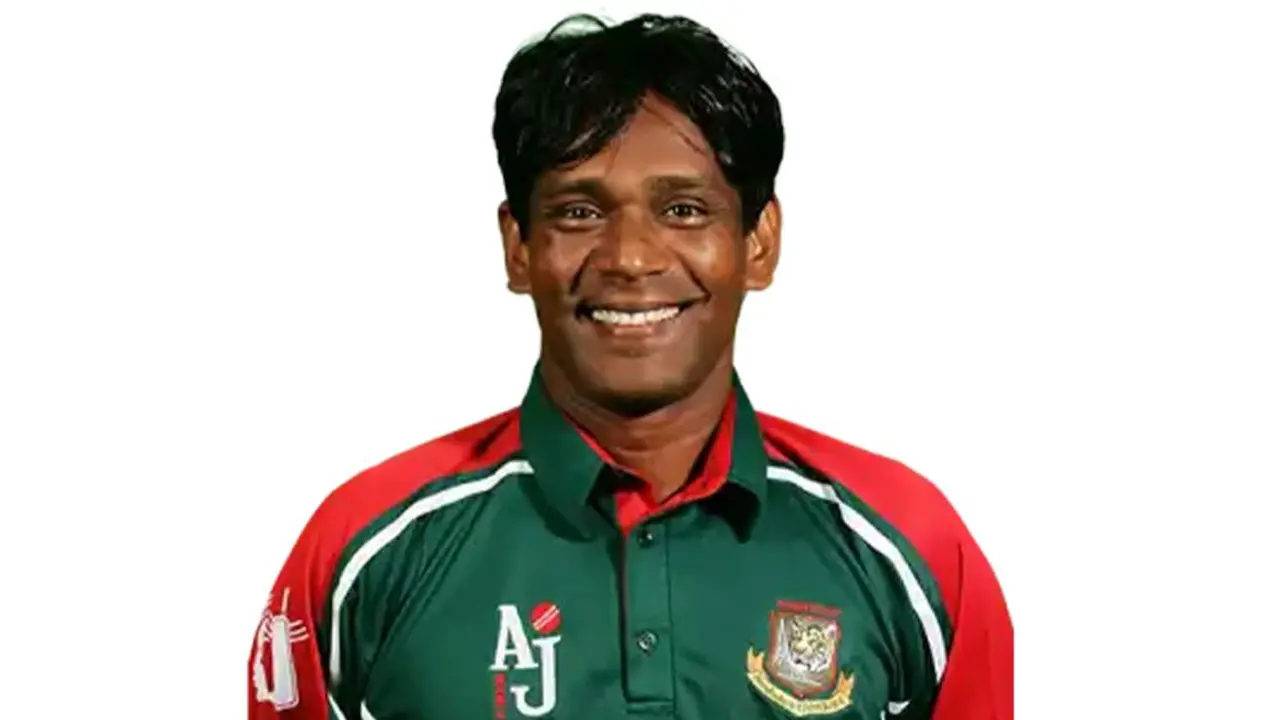 ‘একটু দেরিতে হলেও আমি খুশি’, কোচ হয়ে রফিক
