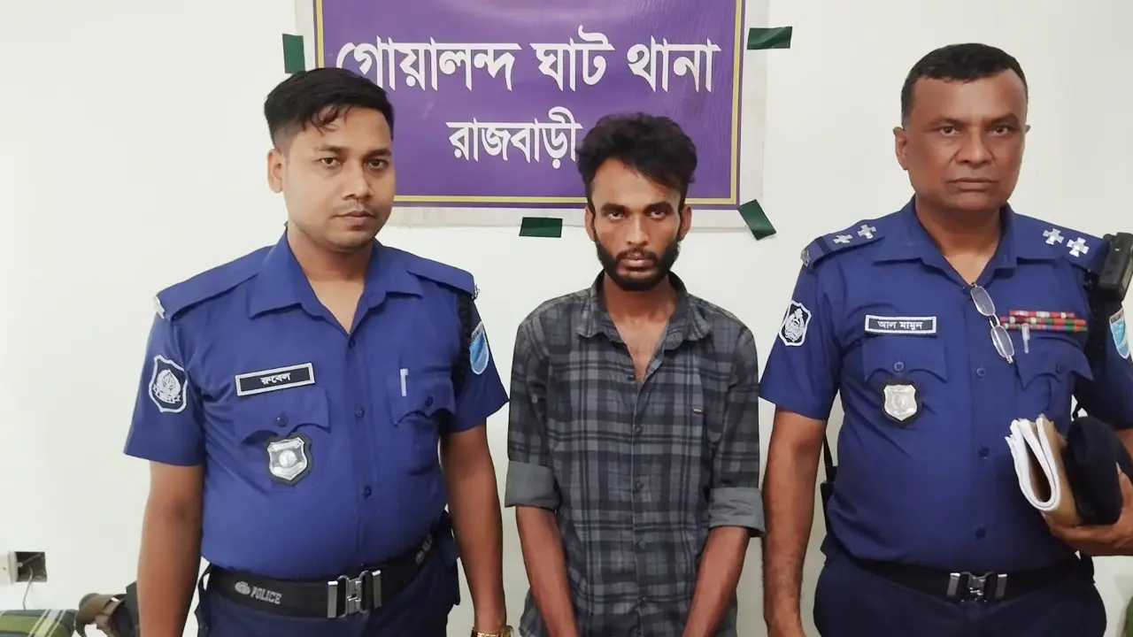টাকা-পয়সার বিরোধে বন্ধুকে ছুরিকাঘাতে হত্যা, ২ ঘণ্টায় আসামি গ্রেপ্তার