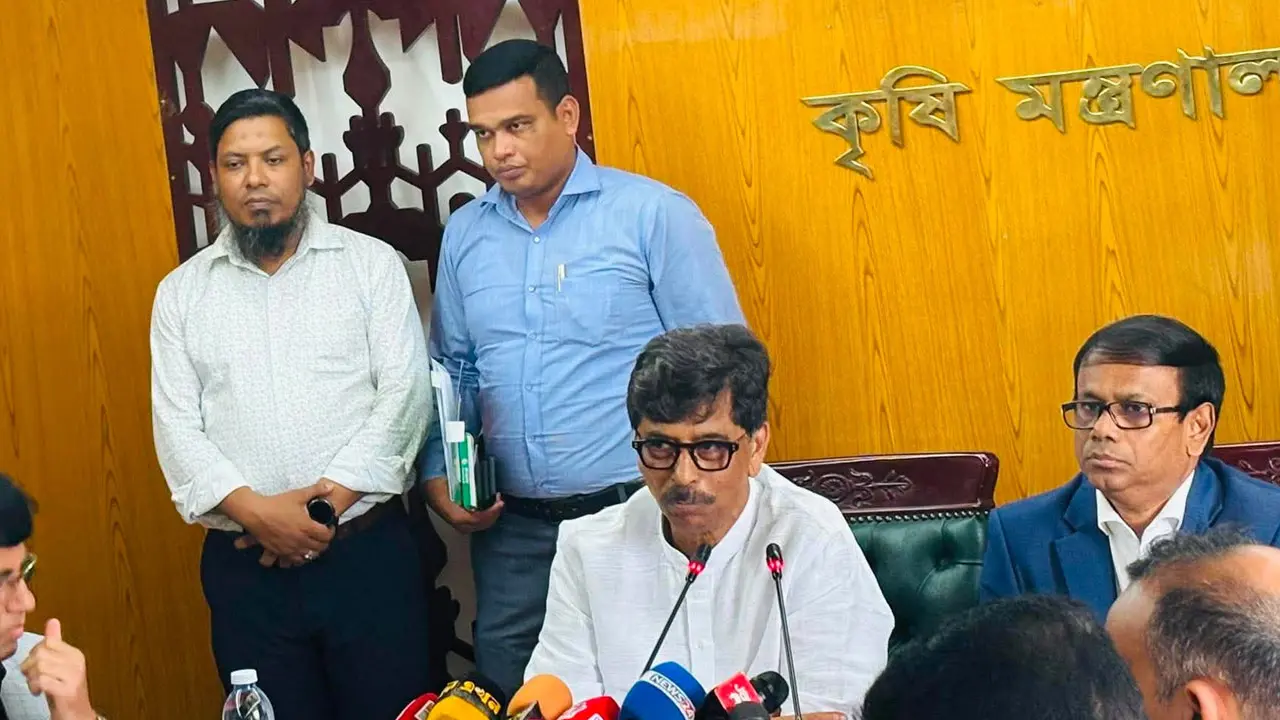 সারের কোনো সংকট নেই, পরিকল্পিত ষড়যন্ত্র হচ্ছে : কৃষিমন্ত্রী