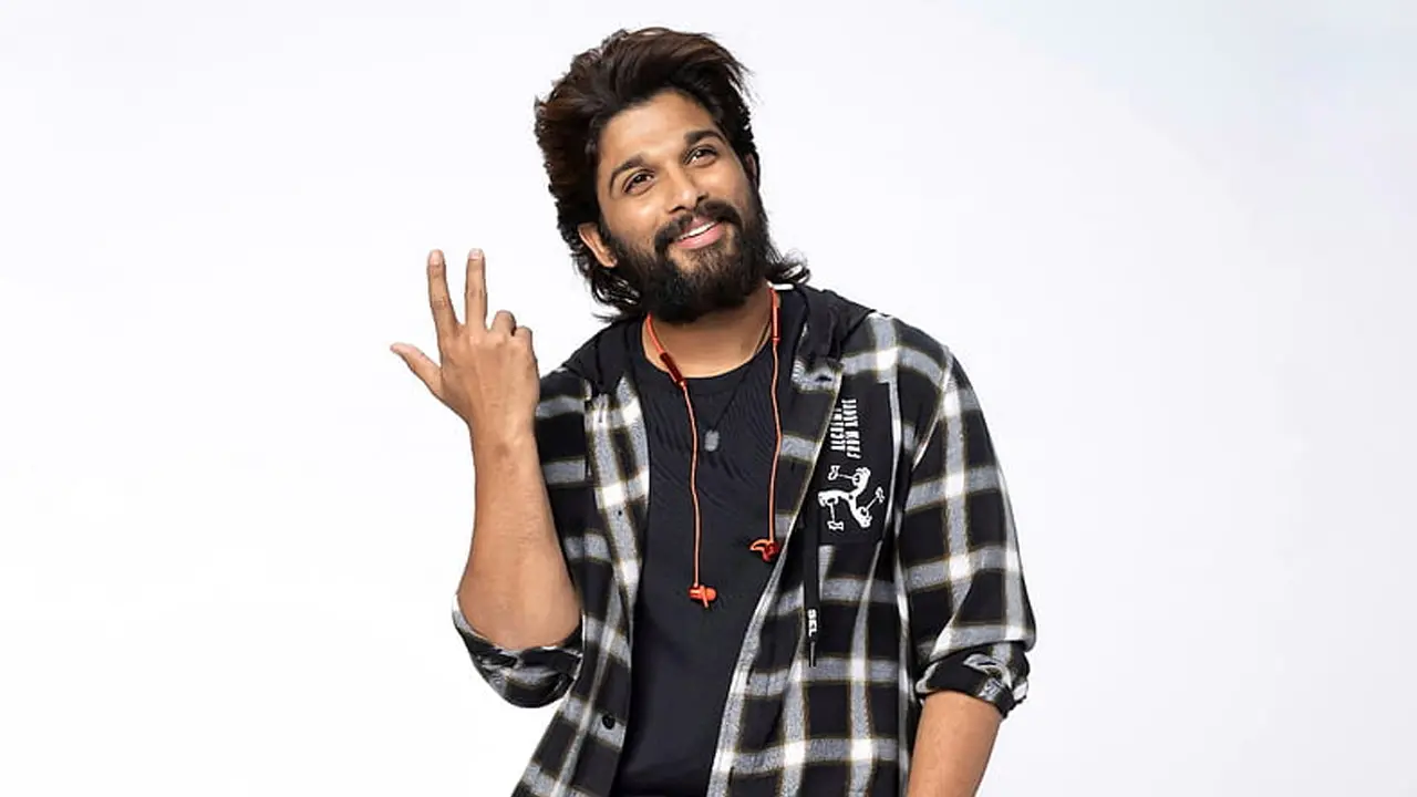 আল্লু অর্জুনকে ঘিরে ভক্তদের ঢল, মনে পড়ল একা হেঁটে যাওয়ার দিনগুলো
