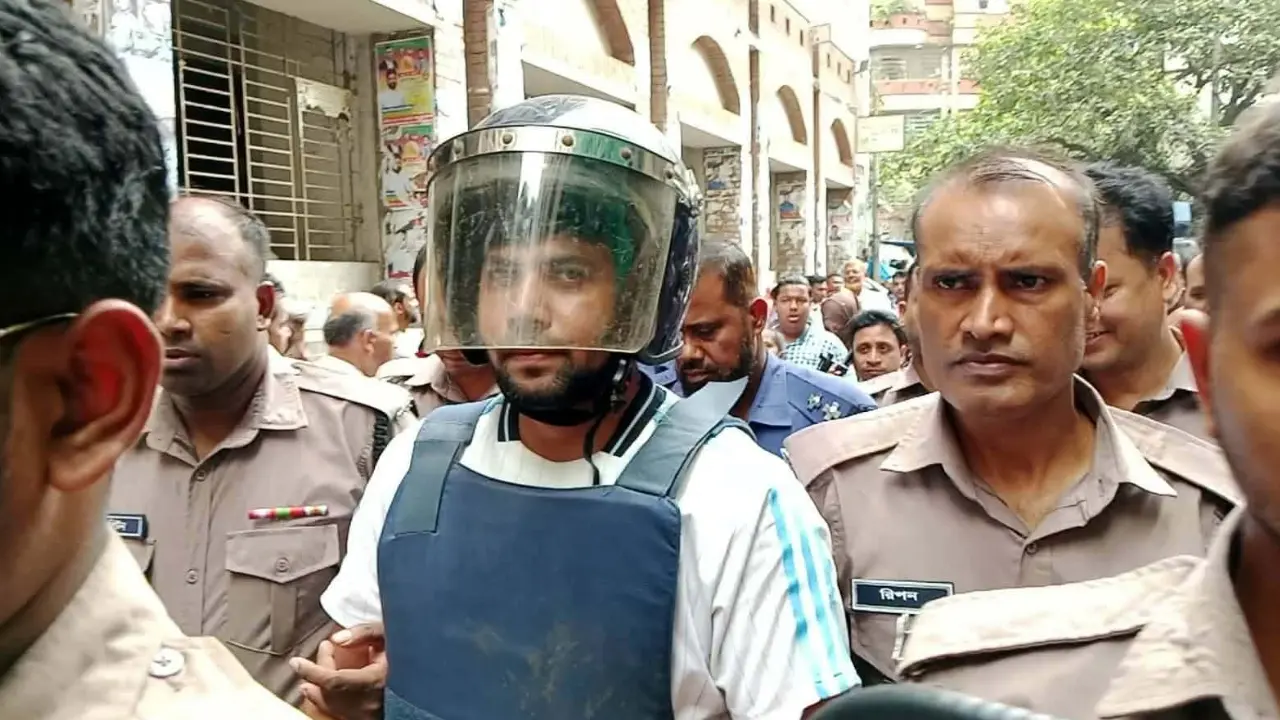সাবেক মেজর সাদিককে গ্রেপ্তার দেখাল না আদালত, ‘কারামুক্তিতে বাধা নেই’