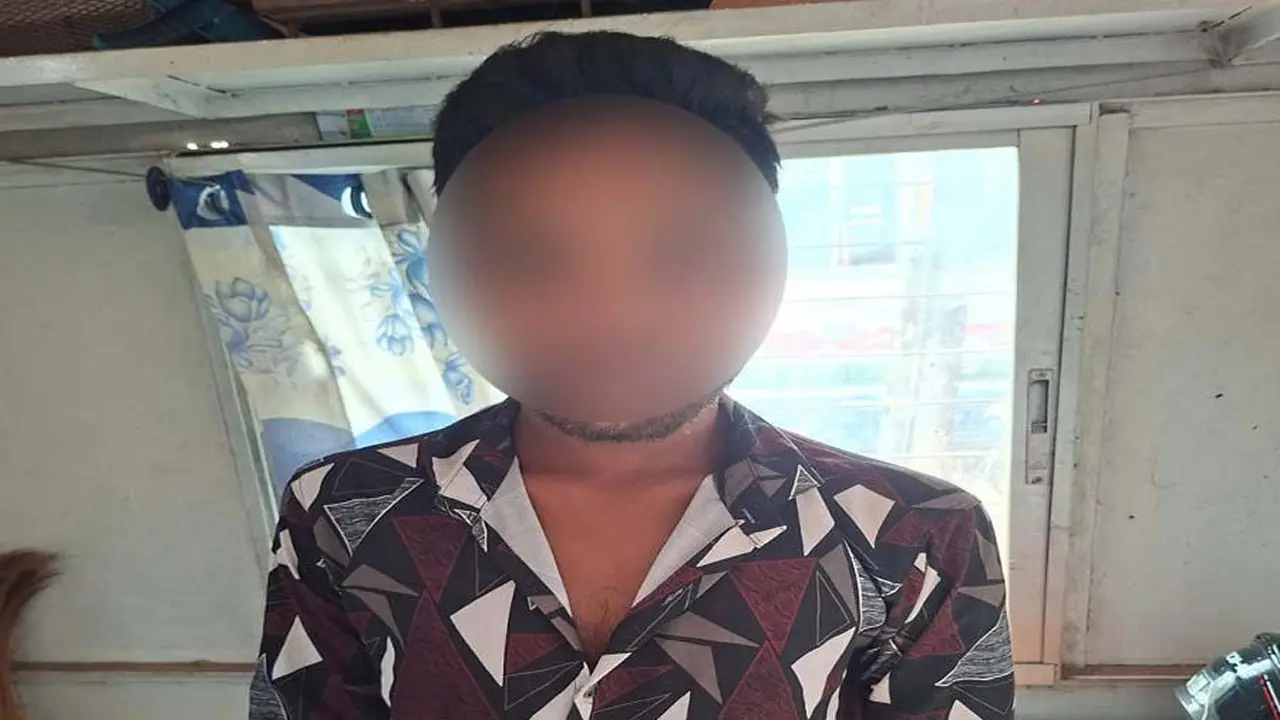 কমলাপুরে যাত্রীর পকেটের টাকা ছিনতাইয়ের চেষ্টা, যুবক আটক