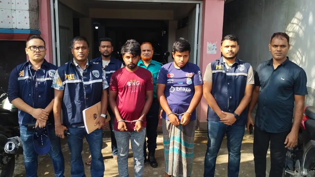ঋণ পরিশোধ করতে অটোরিকশাচালককে খুন, গ্রেপ্তার ২