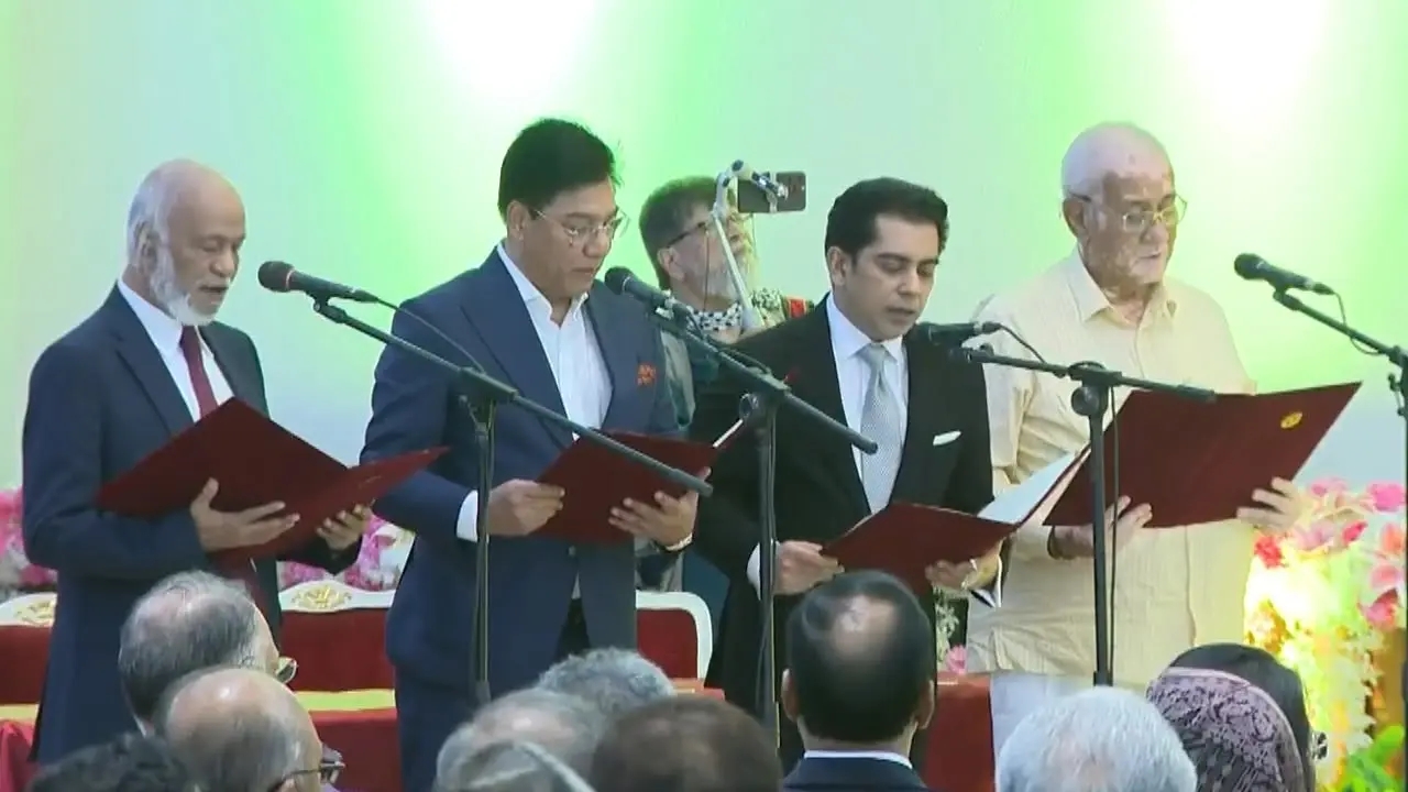 শপথ নিলেন চার মন্ত্রী ও দুই প্রতিমন্ত্রী