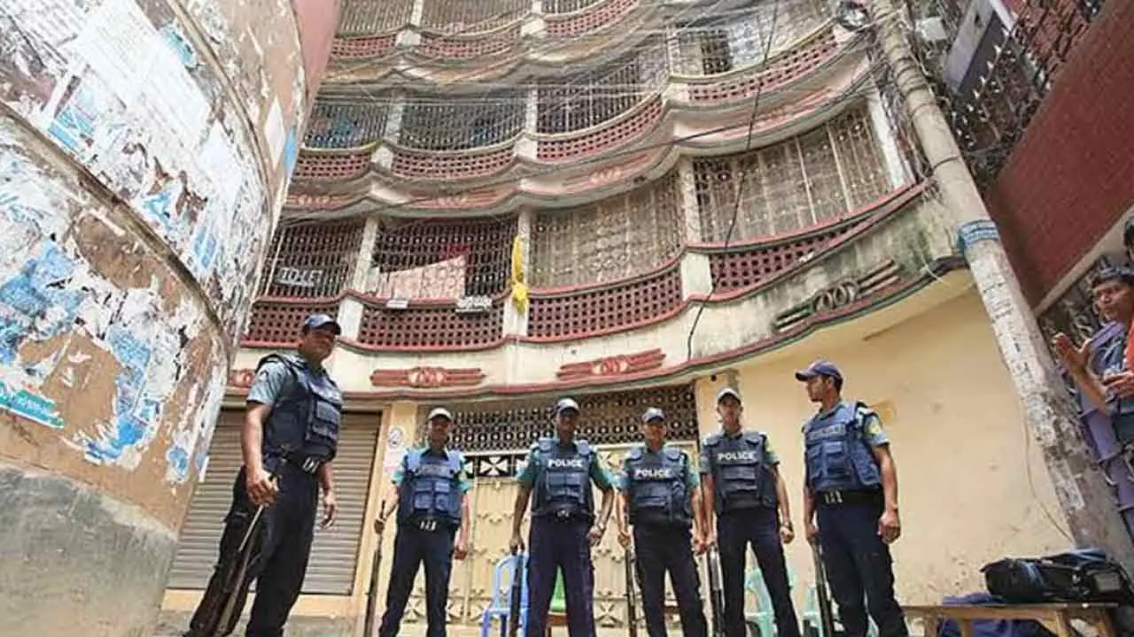 জাহাজবাড়িতে জঙ্গি নাটক সাজিয়ে ৯ হত্যা : ডিসচার্জ শুনানি পিছিয়ে ১০ আগস্ট