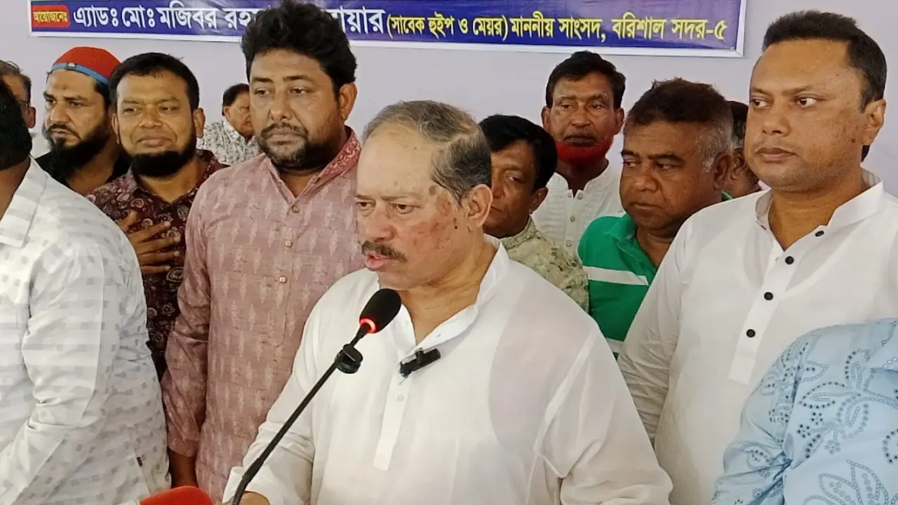 খালেদা জিয়া গণতন্ত্রের জন্য আজীবন লড়াই করেছেন : মজিবর রহমান সরোয়ার