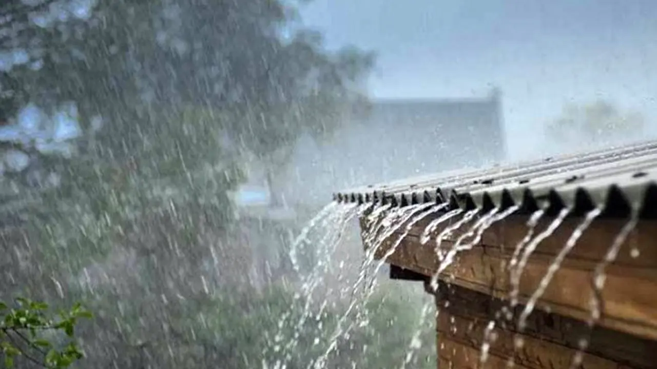 দেশজুড়ে বৃষ্টির আভাস, আগামী ২ দিন ভারী বর্ষণের সম্ভাবনা