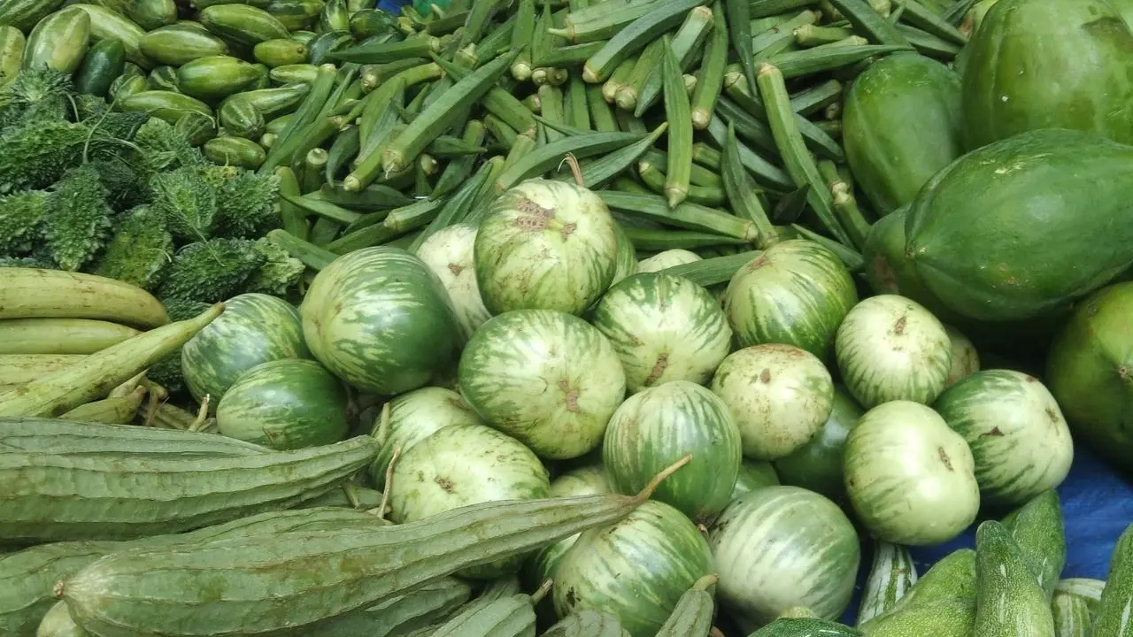 রাজধানীর বাজারে কিছুটা কমেছে সবজির দাম