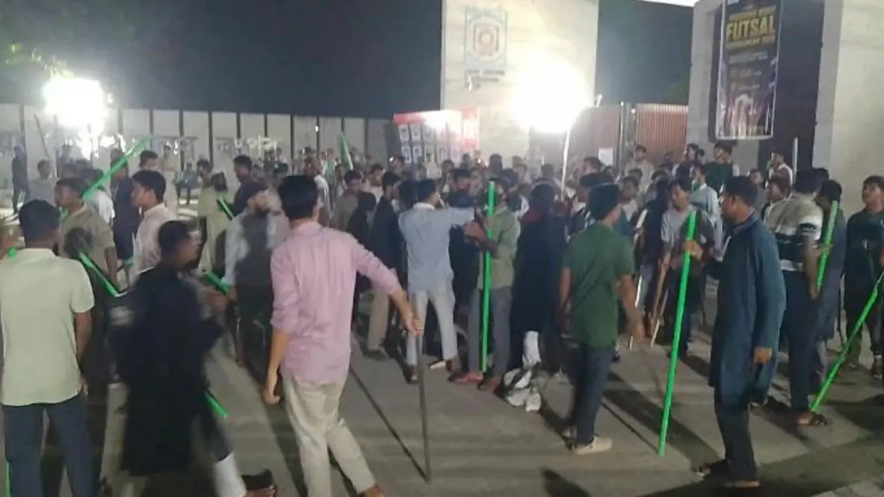 বেরোবিতে শিবির-ছাত্রদলের সংঘর্ষে আহত ১০
