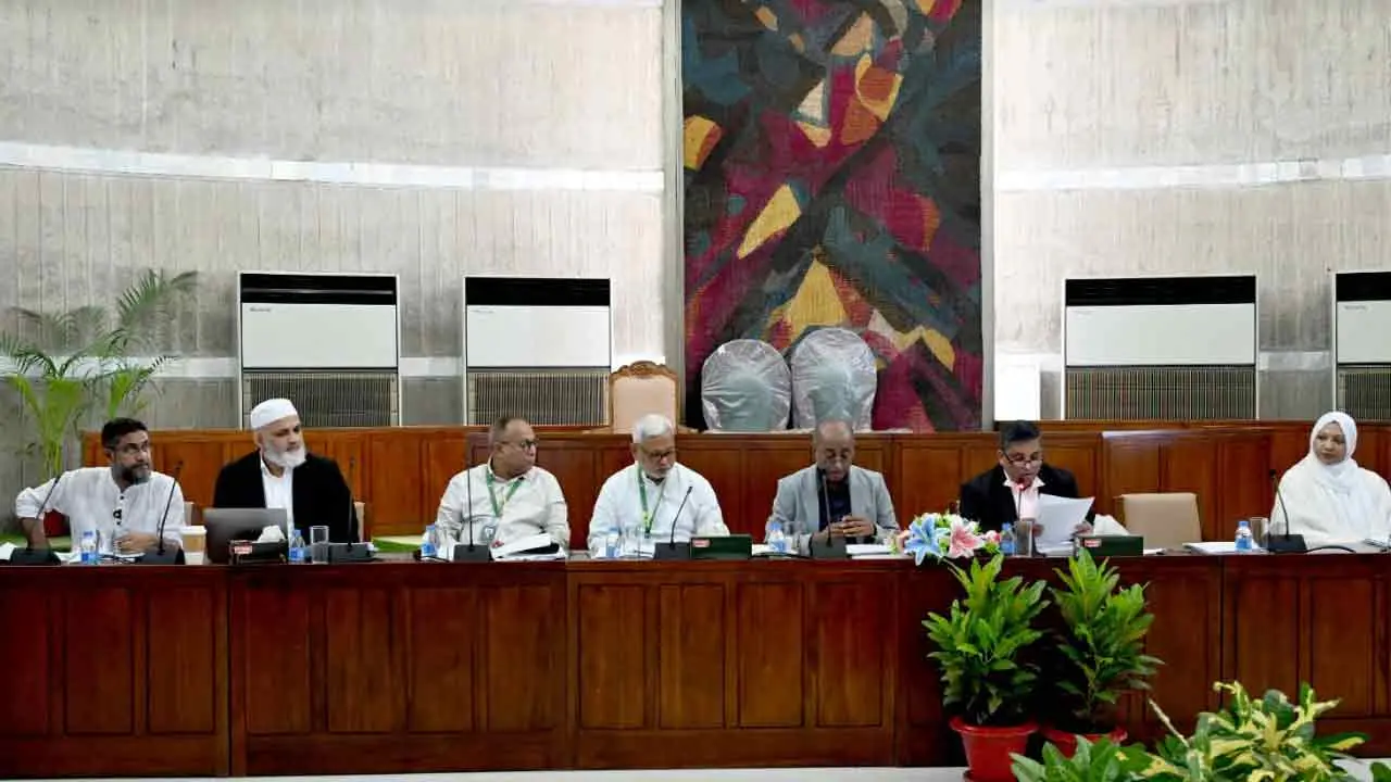 আইন, বিচার ও সংসদ বিষয়ক মন্ত্রণালয় সম্পর্কিত কমিটির বৈঠক অনুষ্ঠিত