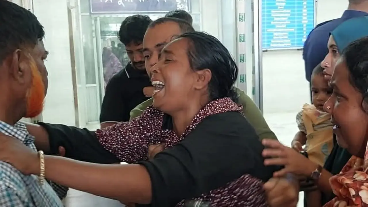 বগুড়ায় ৭ শ্রমিকের মৃত্যু : স্বজনদের আহাজারিতে ভারী হয়ে উঠেছে হাসপাতাল
