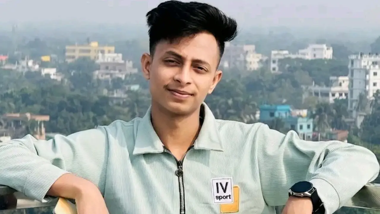 ঝিনাইদহে শখের মোটরসাইকেলে প্রাণ গেল যুবকের