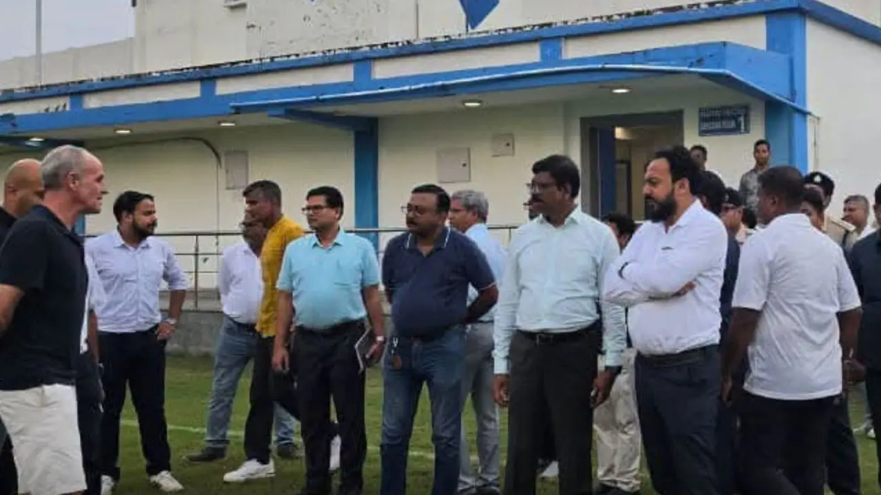 ব্রাজিল ফেডারেশনের প্রতিনিধির সঙ্গে বাফুফে সভাপতির বৈঠক