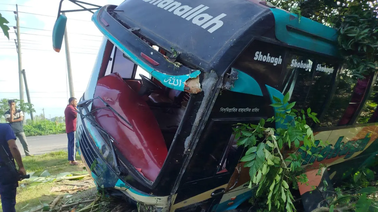 মর্নিং ওয়াক করছিলেন, বাসের ধাক্কায় ছিটকে পড়ে পথচারী নিহত