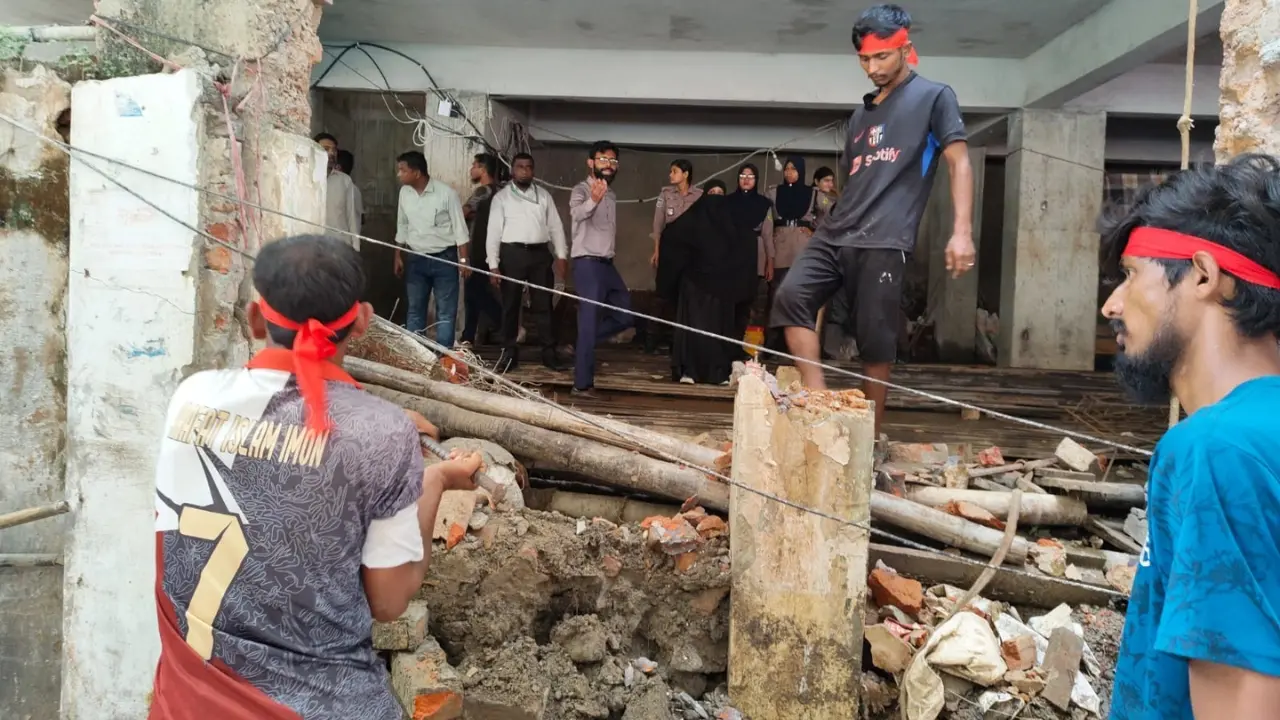 সাবেক মেয়র রেজাউলের ভবনসহ ৭ ভবন মালিককে ২৭ লাখ টাকা জরিমানা