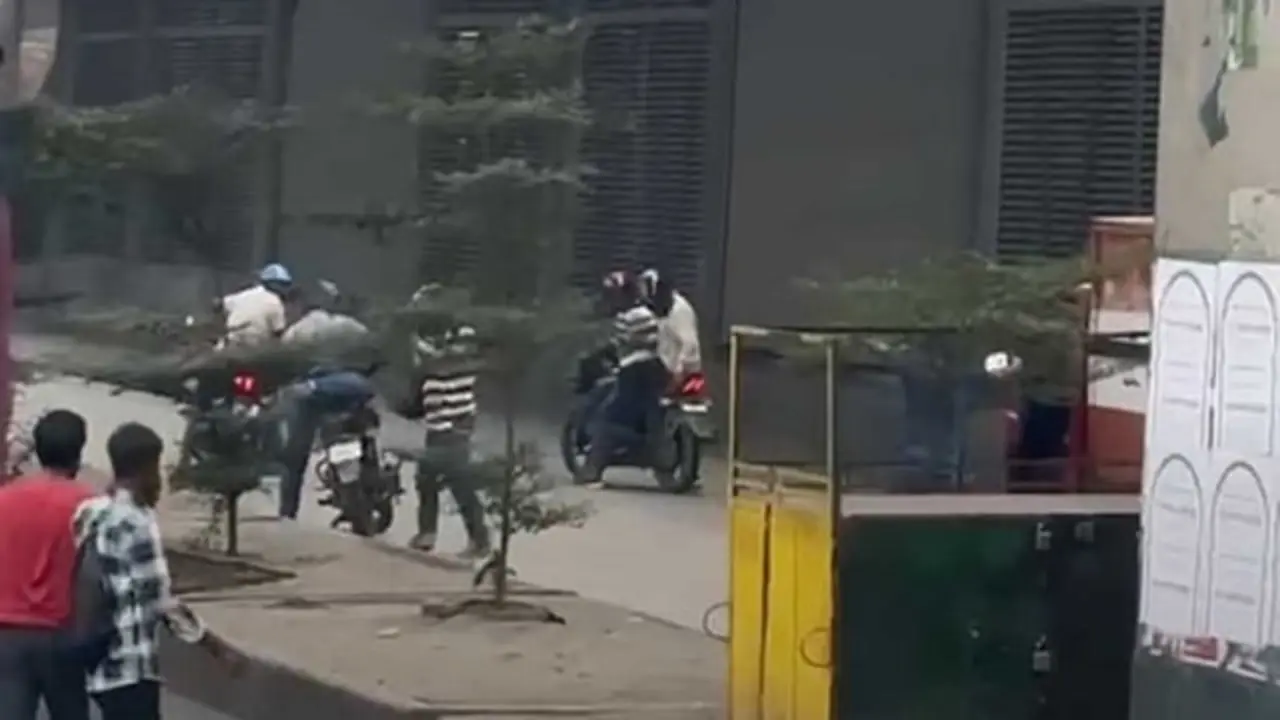 প্রধানমন্ত্রীর খালাতো ভাইয়ের পেট্রোল পাম্পের ১ কোটি ২১ লাখ টাকা ছিনতাই