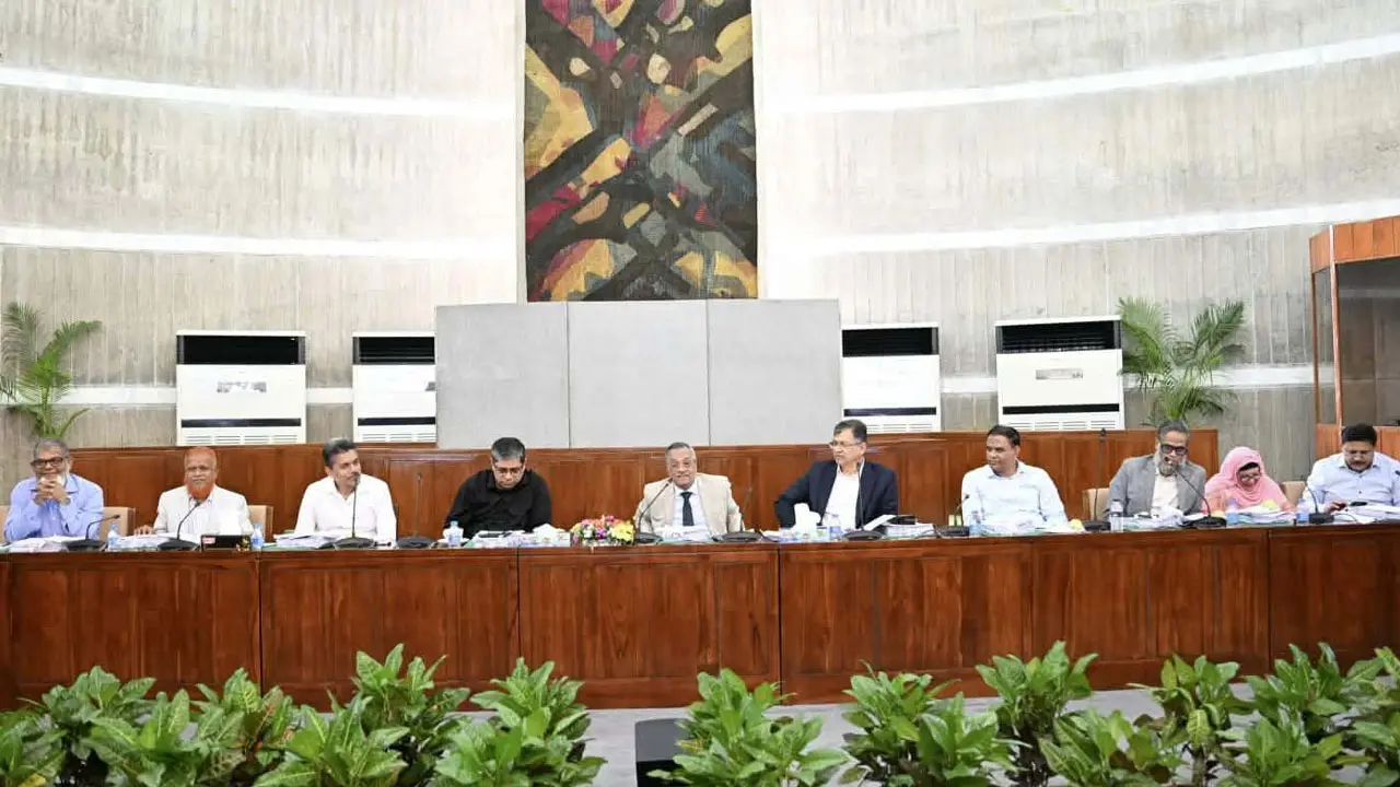 গত ৬ মাসে পুলিশ নিয়োগে দলীয়করণ হয়নি, দাবি সংসদীয় কমিটির