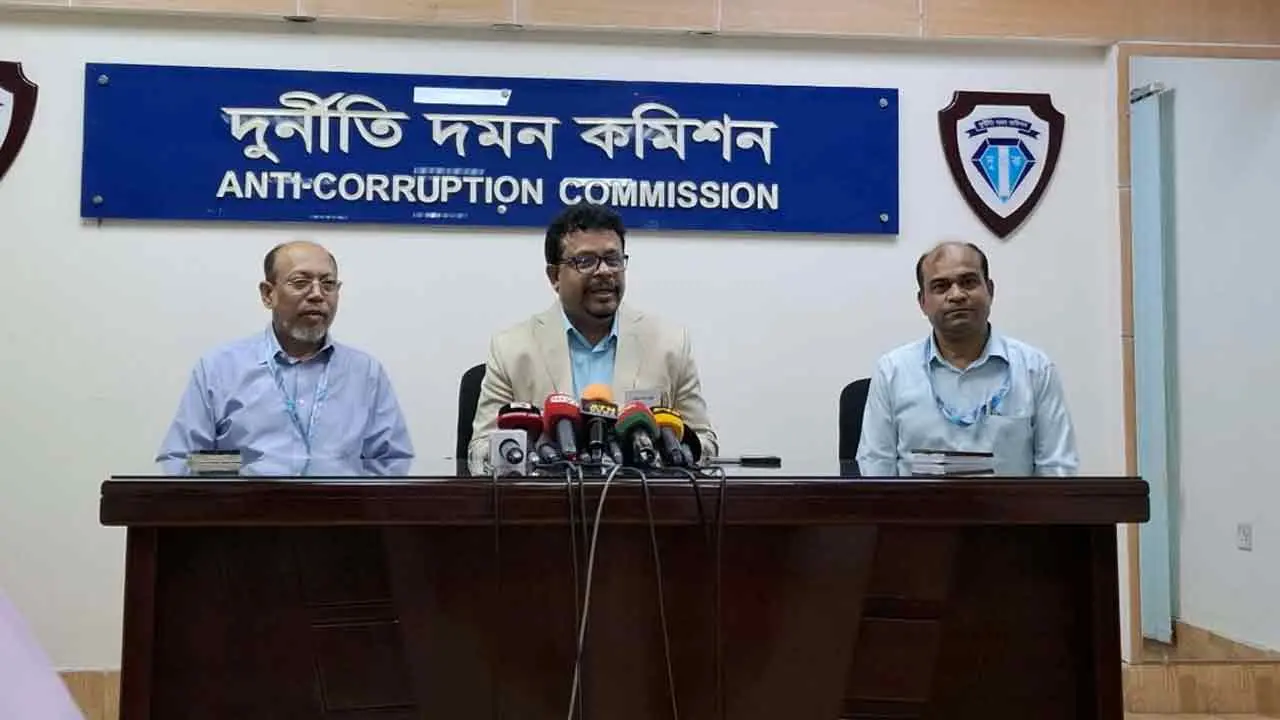বেনজীরের মুক্তির বিষয়ে আনুষ্ঠানিক তথ্য নেই, দুদকের গাফিলতি ছিল না