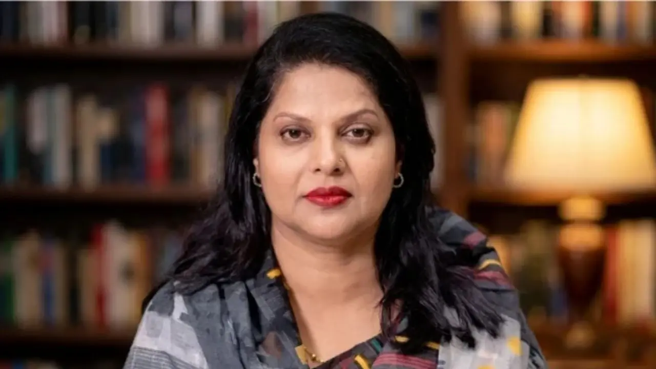 ২৫ মেধাবী শিক্ষার্থীকে সরাসরি চিঠি লিখলেন ডিসি ফরিদা